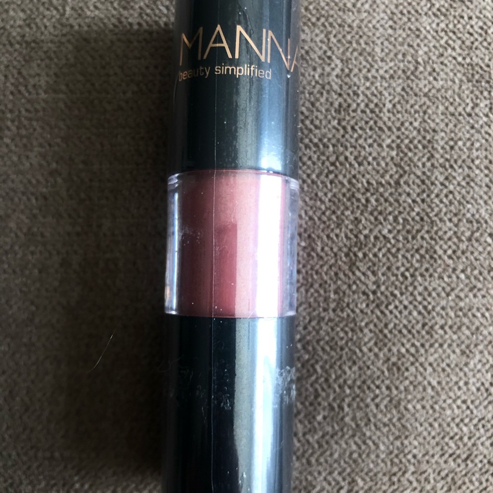 Manna Kadar Lip Whip In Faith